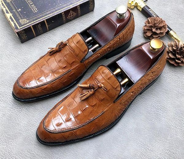 new style men pointed toes england style tassel slip on loafers men crocodile pattern handmade pleated office work shoes, Black
new style men pointed toes england style tassel slip on loafers men crocodile pattern handmade pleated office work shoes, Black