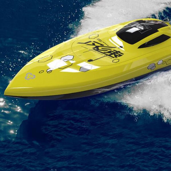 speedboat rc boat high speed remote control boat double layer cover navigation model for children toys
speedboat rc boat high speed remote control boat double layer cover navigation model for children toys