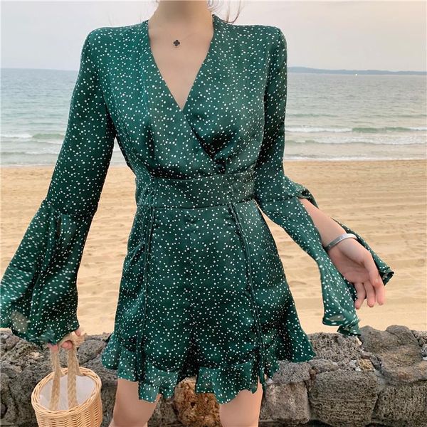 women's jumpsuits & rompers 2021 spring summer women fashion flare sleeve porka dot print green short deep v neck holiday bodysuits, Black;white
women's jumpsuits & rompers 2021 spring summer women fashion flare sleeve porka dot print green short deep v neck holiday bodysuits, Black;white