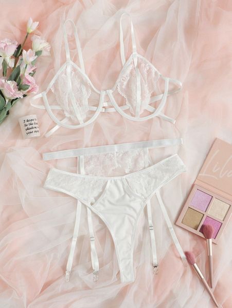 plus floral lace underwire garter lingerie set g6e9#, Black;white
plus floral lace underwire garter lingerie set g6e9#, Black;white