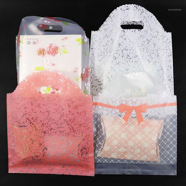 gift wrap 50pcs big size plastic shopping bags with handle cloth storage bag packing party wedding boutique carrier bags1
gift wrap 50pcs big size plastic shopping bags with handle cloth storage bag packing party wedding boutique carrier bags1
