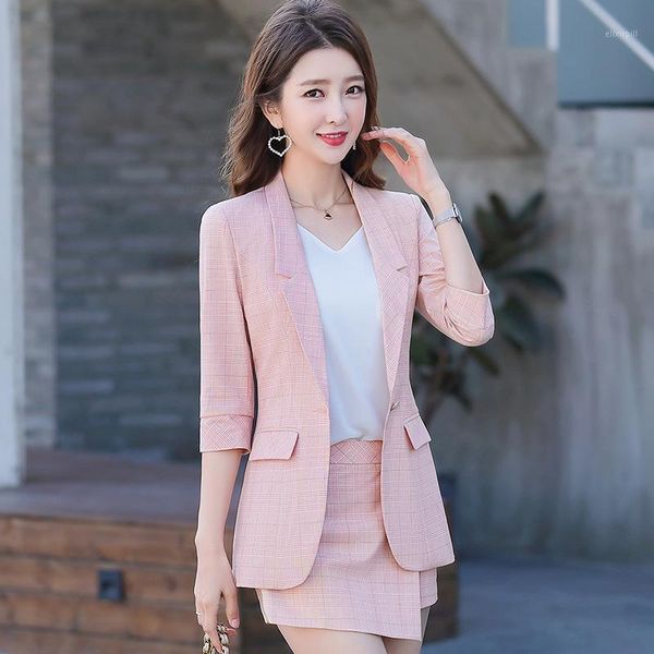 summer large size women's temperament plaid small suit jacket 2020 summer new fashion slim seven-point sleeve suit jacket1, White;black
summer large size women's temperament plaid small suit jacket 2020 summer new fashion slim seven-point sleeve suit jacket1, White;black