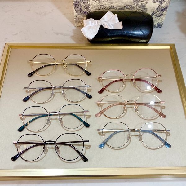 2021 new round frame glasses 3346 simple round lady glasses frame vintage lens frame temperament ladies glasses size 50-18-144
2021 new round frame glasses 3346 simple round lady glasses frame vintage lens frame temperament ladies glasses size 50-18-144