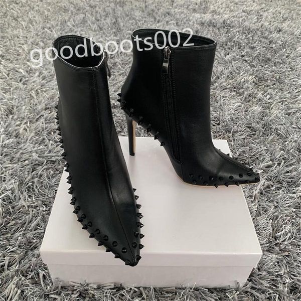 2021 lady casual fashion women black leather spikes high heels stiletto point toe short martin boots
2021 lady casual fashion women black leather spikes high heels stiletto point toe short martin boots