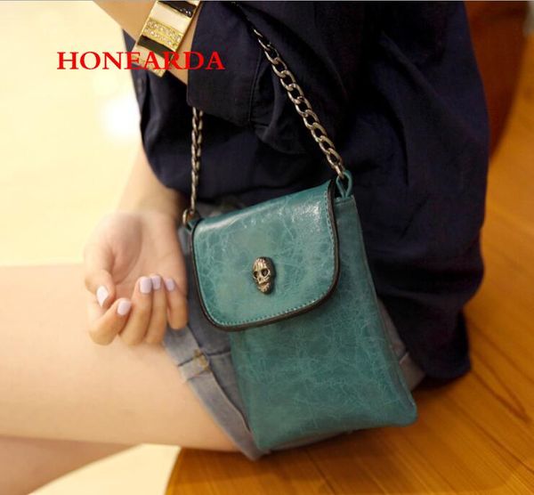 by dhl 100pcs 2020 new arrival fashion shoulder cross-body small bags skull chain mobile phone bag women's messenger bag
by dhl 100pcs 2020 new arrival fashion shoulder cross-body small bags skull chain mobile phone bag women's messenger bag