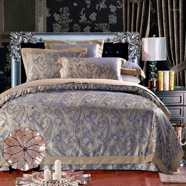 silk cotton luxury jacquard embroidered bedding set classic bed set duvet cover bed sheet pillow case king 4 pc1
silk cotton luxury jacquard embroidered bedding set classic bed set duvet cover bed sheet pillow case king 4 pc1