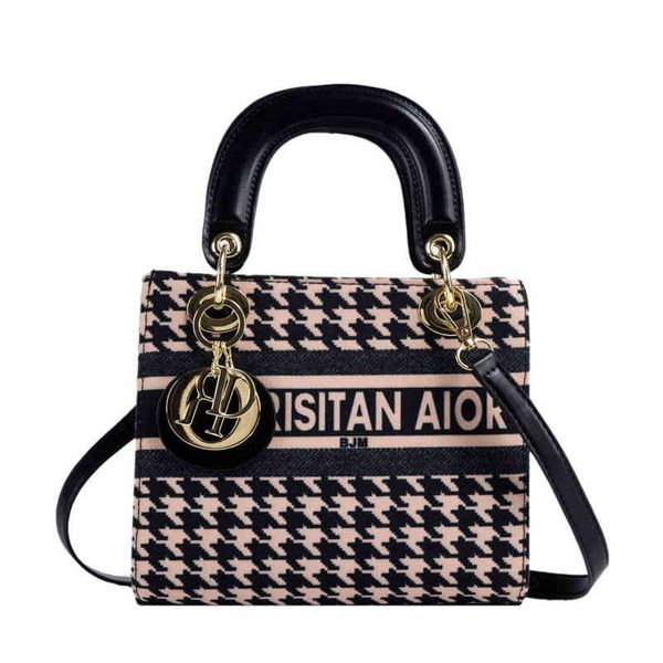 bag 72% off luxury fashion temperament printed handbag texture letter one shoulder messenger
bag 72% off luxury fashion temperament printed handbag texture letter one shoulder messenger