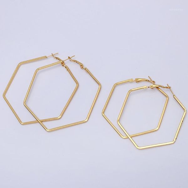 size 50mm 60mm 2020 new big circle round hoop earrings for women's fashion statement golden punk charm earrings party jewelry1, Golden;silver
size 50mm 60mm 2020 new big circle round hoop earrings for women's fashion statement golden punk charm earrings party jewelry1, Golden;silver