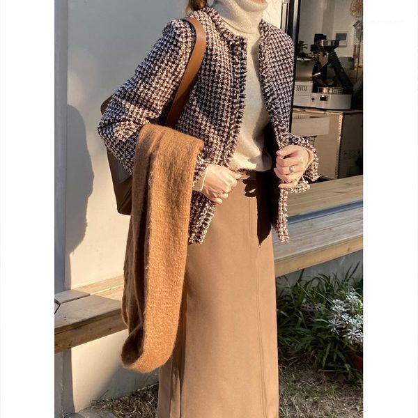 quality cultivate morality small sweet wind of new fund of 2020 autumn winters wool round collar brief paragraph 62313 fur coat1, Black
quality cultivate morality small sweet wind of new fund of 2020 autumn winters wool round collar brief paragraph 62313 fur coat1, Black