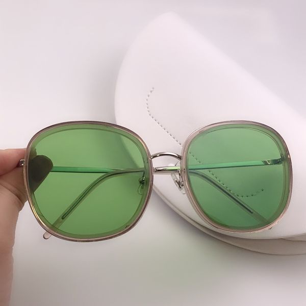 2020 new fashion brand design metal frame edging green personality sunglasses, full frame trendy rectangular round sunglasses, White;black
2020 new fashion brand design metal frame edging green personality sunglasses, full frame trendy rectangular round sunglasses, White;black