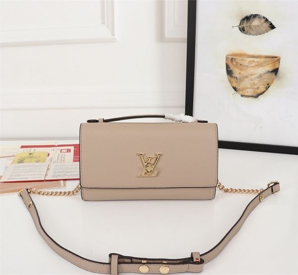luxurys designers leather m56088 clutch handbags luxurys designers designer ladies' favorite fashion one-shoulder diagonal handbag
luxurys designers leather m56088 clutch handbags luxurys designers designer ladies' favorite fashion one-shoulder diagonal handbag