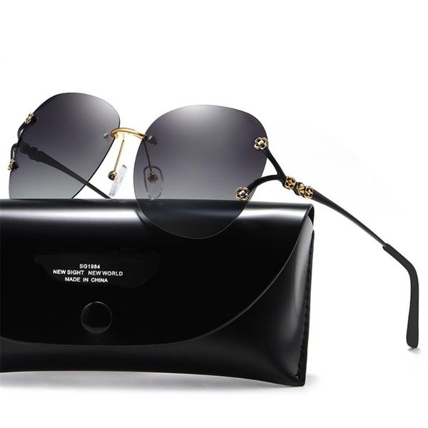 fashion sunglasses women polarized frameless gradient sun glasses, White;black
fashion sunglasses women polarized frameless gradient sun glasses, White;black