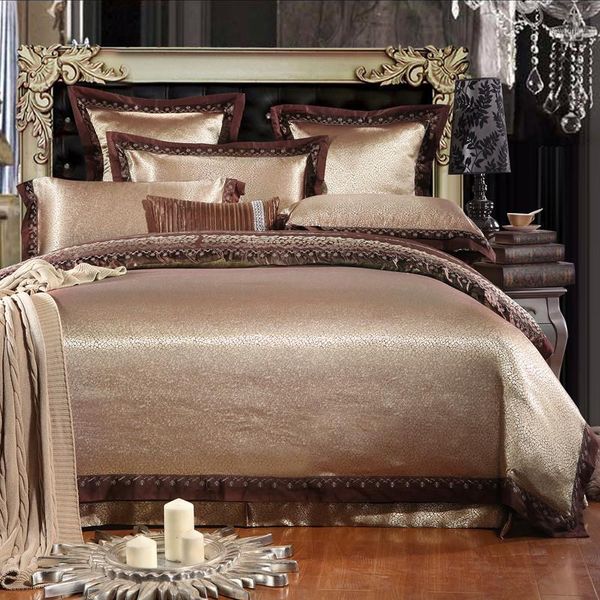 wedding jacquard bedding 100%cotton embroidered pillowcase duvet cover bed sheets european feelings - gray gold1
wedding jacquard bedding 100%cotton embroidered pillowcase duvet cover bed sheets european feelings - gray gold1