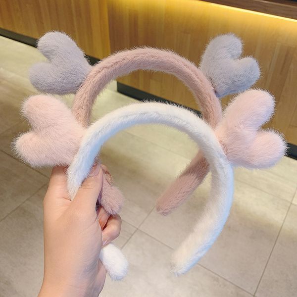 2020 new autumn imitation rabbit female face wash go out simple and versatile antiskid pressure hair hoop hairpin headdress
2020 new autumn imitation rabbit female face wash go out simple and versatile antiskid pressure hair hoop hairpin headdress