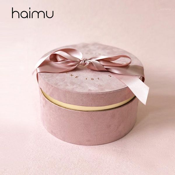 gift wrap high grade round cloth box for packaging birthday gifts wedding favor decoration flower perfume party supplies1
gift wrap high grade round cloth box for packaging birthday gifts wedding favor decoration flower perfume party supplies1