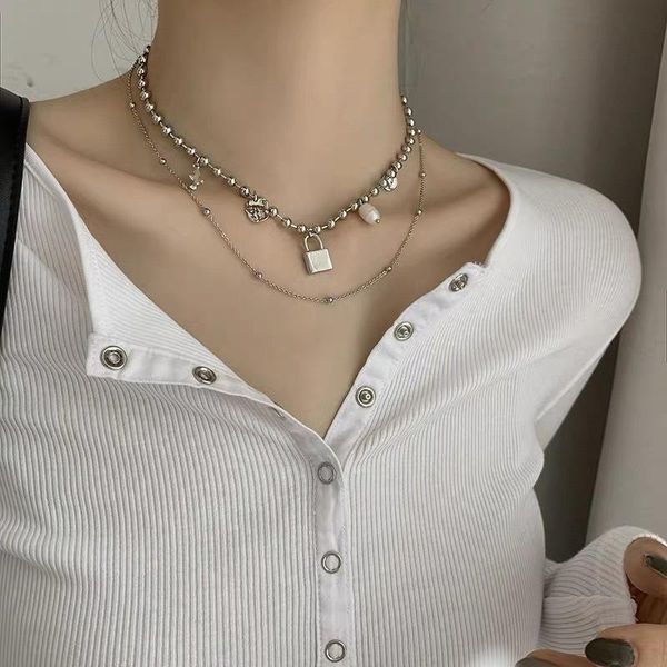 chokers hiphop multi charms statement necklaces for women chunky colliers vintage pearl lock pendant necklace chain bijoux 2021, Golden;silver
chokers hiphop multi charms statement necklaces for women chunky colliers vintage pearl lock pendant necklace chain bijoux 2021, Golden;silver
