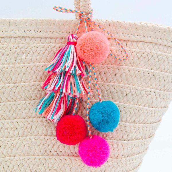 новые красочные помпоны симпатичные pom pom tassels beychain помпом ключ diy висит кулон очарование ювелирные изделия для key chain qh6003 h
новые красочные помпоны симпатичные pom pom tassels beychain помпом ключ diy висит кулон очарование ювелирные изделия для key chain qh6003 h