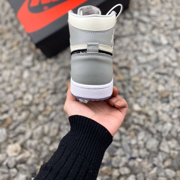 original limited brand brand new joint design classic high-men's and women's sports casual shoes basketball shoes delivery, Black
original limited brand brand new joint design classic high-men's and women's sports casual shoes basketball shoes delivery, Black