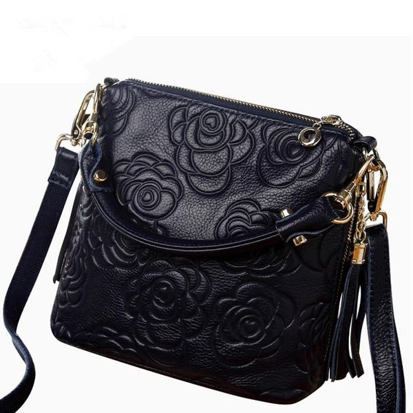 famous design women bag genuine leather roses handbag female embossing shoulder bags ladies fashion messenger bags evening bag
famous design women bag genuine leather roses handbag female embossing shoulder bags ladies fashion messenger bags evening bag