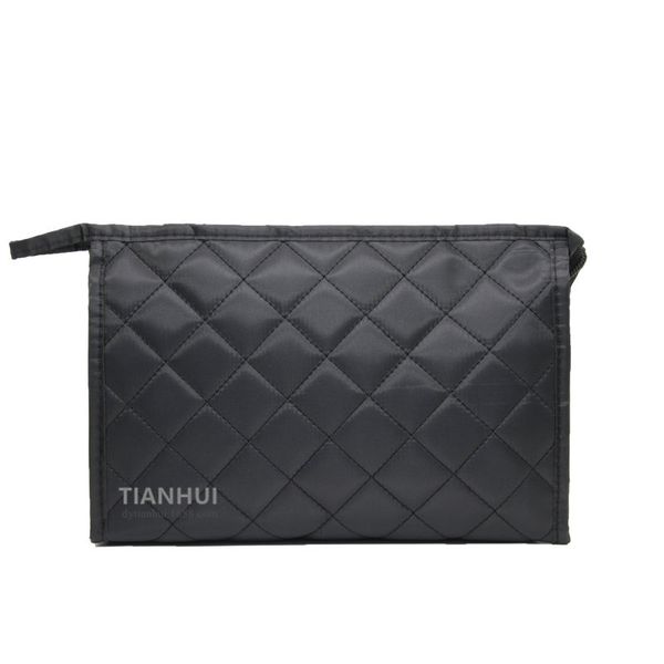 three-piece large diamond pattern cosmetic bag womens casual embroidered plaid wash bag hand-carrying nylon cosmetic wholesale m180244
three-piece large diamond pattern cosmetic bag womens casual embroidered plaid wash bag hand-carrying nylon cosmetic wholesale m180244