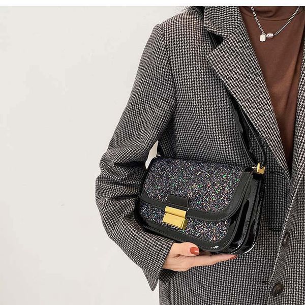 femme luxury luminous geometric bag 2021 ladies hand bag and messenger women fashion bucket female
femme luxury luminous geometric bag 2021 ladies hand bag and messenger women fashion bucket female