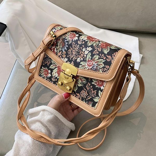 c small pu leather crossbody bags for women 2021 flower designer shoulder handbags winter women's hand bag
c small pu leather crossbody bags for women 2021 flower designer shoulder handbags winter women's hand bag