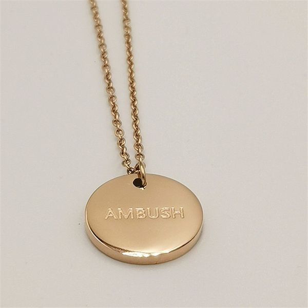 2021 new round pendant diamond letter a ambush necklace men women original gift box and cloth bag accessories jewelry xd0a, Bronze;silver
2021 new round pendant diamond letter a ambush necklace men women original gift box and cloth bag accessories jewelry xd0a, Bronze;silver