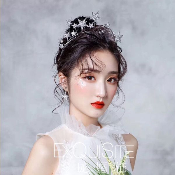 2020 bridal crown, japanese korean brides' headdress super immortal exquisite, shaped head buckle is exaggerated, and star, Silver
2020 bridal crown, japanese korean brides' headdress super immortal exquisite, shaped head buckle is exaggerated, and star, Silver