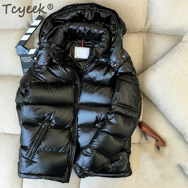 tcyeek winter down jacket men thick warm ultralight 90% white duck down coat male hooded mens clothing casual outwear lwl1153 201014, Black 
tcyeek winter down jacket men thick warm ultralight 90% white duck down coat male hooded mens clothing casual outwear lwl1153 201014, Black