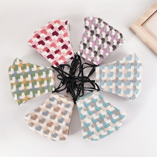 tweed check face mask fashion washable pluggable pm2.5 filter men women mouth masks dustproof new pattern 8zy j2 
tweed check face mask fashion washable pluggable pm2.5 filter men women mouth masks dustproof new pattern 8zy j2