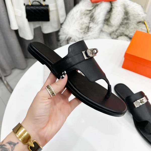 latest luxury paris womens slippers scuffs summer sandals beach slide slippers girls flip flops loafers beautiful embroidered, Black
latest luxury paris womens slippers scuffs summer sandals beach slide slippers girls flip flops loafers beautiful embroidered, Black
