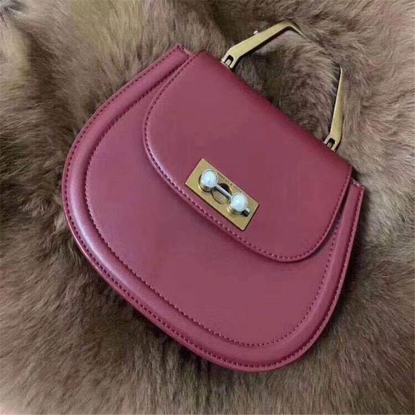 handbags chain shoulder bag womens pu leather bags crossbody messenger bag luxury flap bags bolsa de hombro
handbags chain shoulder bag womens pu leather bags crossbody messenger bag luxury flap bags bolsa de hombro