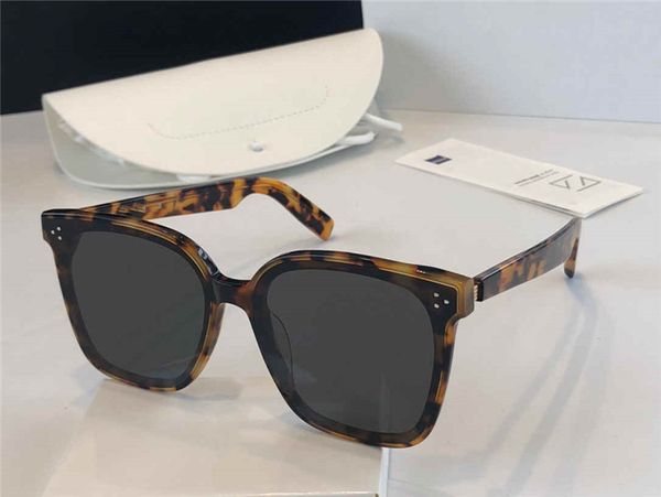 her new fashion men and women sunglasses eye protection uv protection style rectangular sheet full-frame frames box, White;black
her new fashion men and women sunglasses eye protection uv protection style rectangular sheet full-frame frames box, White;black