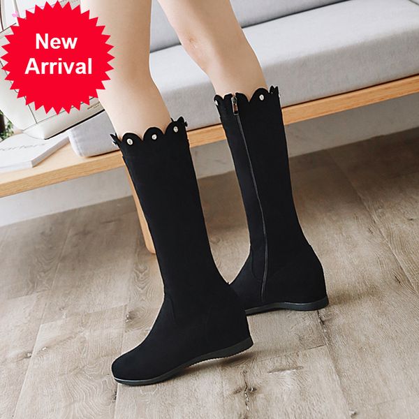 2021 the new casual style round toe herd-knee-rivets buttons sliding on black apricots in high heels increasing women's riding boots 29
2021 the new casual style round toe herd-knee-rivets buttons sliding on black apricots in high heels increasing women's riding boots 29