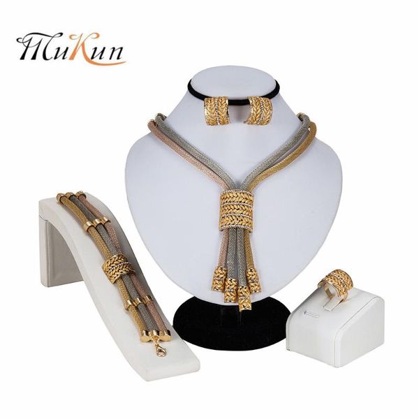 mukun dubai gold color wedding pendant necklace earrings bracelet ring sets for women brides jewelery costume crystal jewellery, Silver
mukun dubai gold color wedding pendant necklace earrings bracelet ring sets for women brides jewelery costume crystal jewellery, Silver