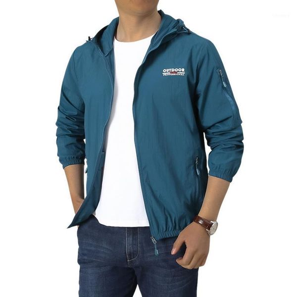 vertvie summer thin jacket men fashion hooded collar waterproof jacket sunscreen outdoor hiking climbing coat 4- sportswear1, Black;red
vertvie summer thin jacket men fashion hooded collar waterproof jacket sunscreen outdoor hiking climbing coat 4- sportswear1, Black;red