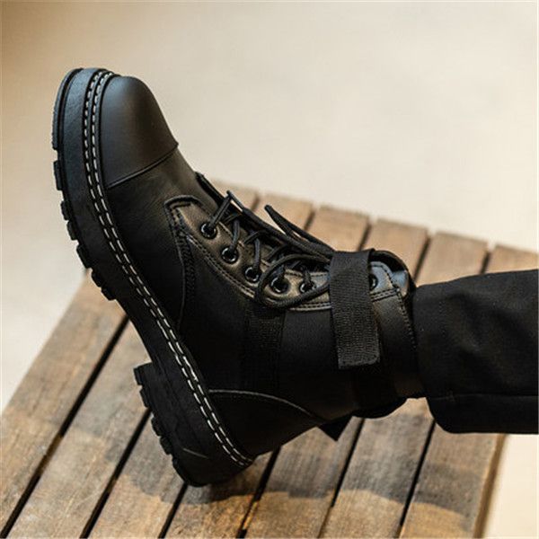 men's winter boots plus velvet british style tooling short black male korean style trendy black all match handsome
men's winter boots plus velvet british style tooling short black male korean style trendy black all match handsome