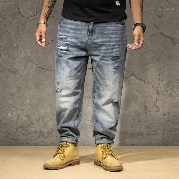 men's jeans large size pants men's holes big nine-minute slim toe students korean fashion ripped jeans1, Blue
men's jeans large size pants men's holes big nine-minute slim toe students korean fashion ripped jeans1, Blue