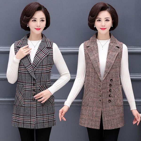 spring and autumn new middle-aged women's plaid vest jacket mother dress fashion elegant lapel single-breasted suit vest jq331, Black;white
spring and autumn new middle-aged women's plaid vest jacket mother dress fashion elegant lapel single-breasted suit vest jq331, Black;white