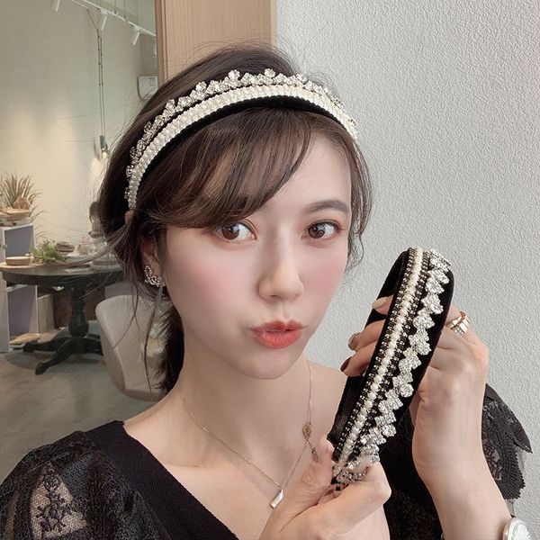 net red for female versatile korean heavy industry light luxury elegant headdress velvet anti slip sweet hairband
net red for female versatile korean heavy industry light luxury elegant headdress velvet anti slip sweet hairband