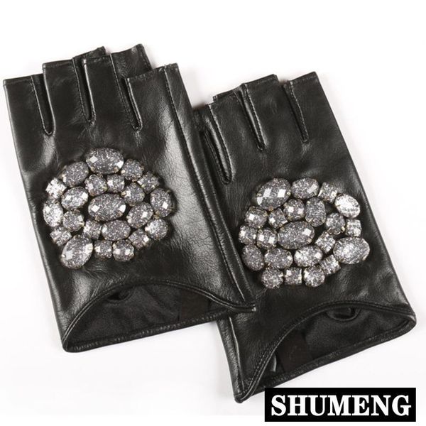fashion 2020 rhinestone inlay fingerless leather gloves trendy autumn winter women genuine leather gloves, Blue;gray
fashion 2020 rhinestone inlay fingerless leather gloves trendy autumn winter women genuine leather gloves, Blue;gray