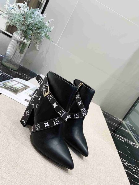 женская обувь сапоги casua обувь высокой пятки bootslou̴is vuitton дизайнер дамы бренда частного обычая 35-42 размера с коробкой 222143, Black
женская обувь сапоги casua обувь высокой пятки bootslou̴is vuitton дизайнер дамы бренда частного обычая 35-42 размера с коробкой 222143, Black