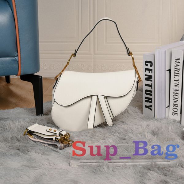 wholesale women shoulder bags designer saddles bag woman fashion handbags lady floral embroiderys cowboy blue crossbody designer handbag wal
wholesale women shoulder bags designer saddles bag woman fashion handbags lady floral embroiderys cowboy blue crossbody designer handbag wal