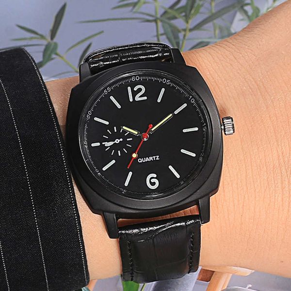 popular korean fashion personality large luminous dial sports student square men's watch uefs, Slivery;brown 
popular korean fashion personality large luminous dial sports student square men's watch uefs, Slivery;brown