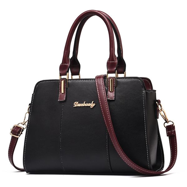 women's bags 2020 autumn winter new trendy one-shoulder portable diagonal handbags european and american style atmosphere
women's bags 2020 autumn winter new trendy one-shoulder portable diagonal handbags european and american style atmosphere