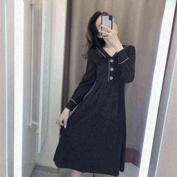casual dresses autumn and winter 2022 french black veet long sleeved dr's slim baby collar dresses, Black;gray
casual dresses autumn and winter 2022 french black veet long sleeved dr's slim baby collar dresses, Black;gray