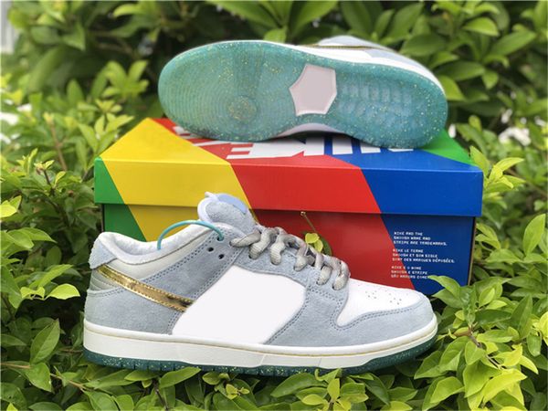 2020 sean cliver x authentic sb dunk skateboard shoes men women low white psychic blue metallic gold zapatos sneakers dc9936-100 with box
2020 sean cliver x authentic sb dunk skateboard shoes men women low white psychic blue metallic gold zapatos sneakers dc9936-100 with box