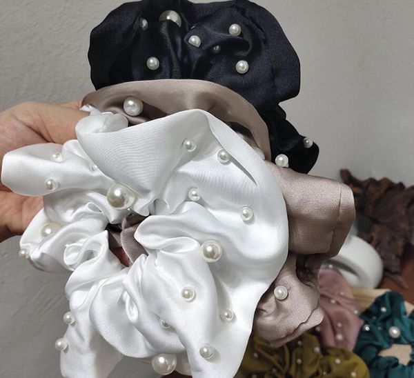 hair accessories oversized satin hairrope pearl french gentle temperament lazy style fashionable circle accessory
hair accessories oversized satin hairrope pearl french gentle temperament lazy style fashionable circle accessory