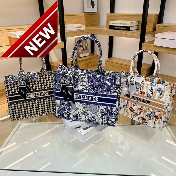 small women's fashion versatile d family large capacity portable jungle autumn and winter new canvas embroidery bag
small women's fashion versatile d family large capacity portable jungle autumn and winter new canvas embroidery bag