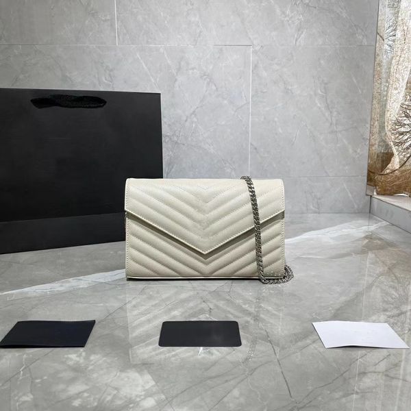 luxury designer handbags new women paris flap shoulder bags european fashion chain bag genuine leather handbags cross body purse white
luxury designer handbags new women paris flap shoulder bags european fashion chain bag genuine leather handbags cross body purse white